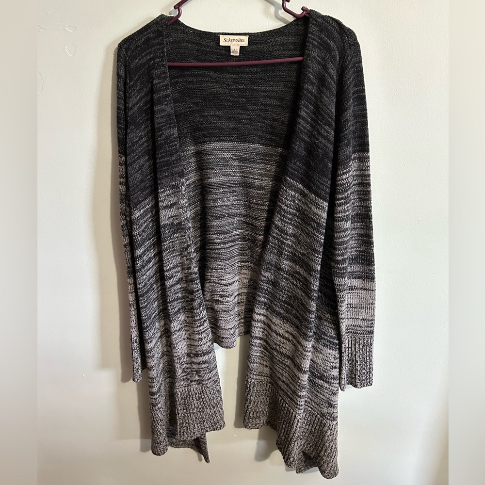 Long sleeved cardigan